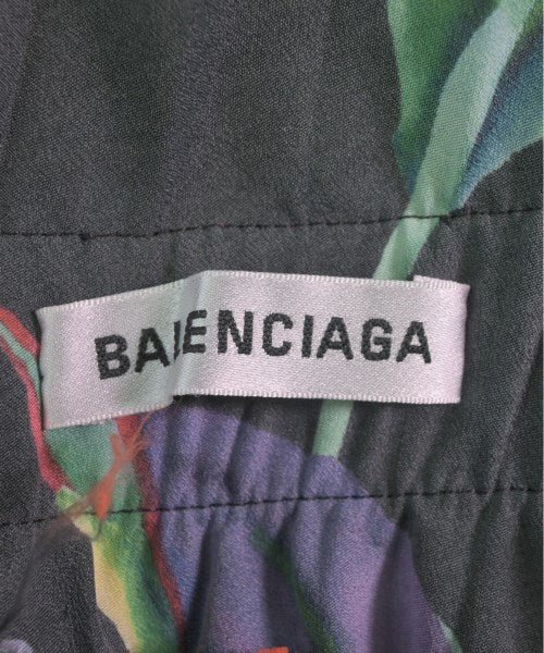 BALENCIAGA กระโปรงยาวถึงเข่า