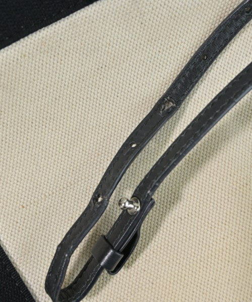 BALENCIAGA กระเป๋าสะพาย