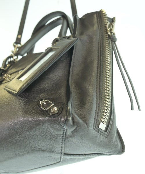 BALENCIAGA กระเป๋าสะพาย
