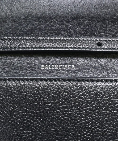BALENCIAGA กระเป๋าสะพาย