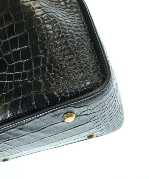 BALENCIAGA กระเป๋าสะพาย