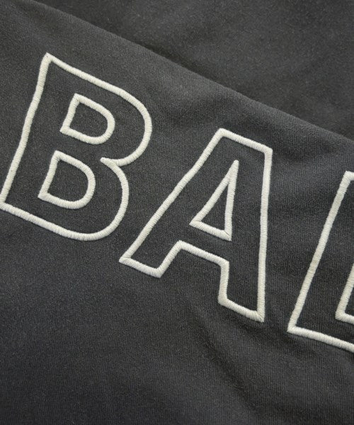 BALENCIAGA เสื้อยืด/เสื้อท็อปส์