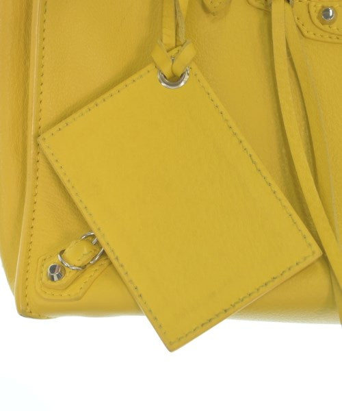 BALENCIAGA กระเป๋าสะพาย