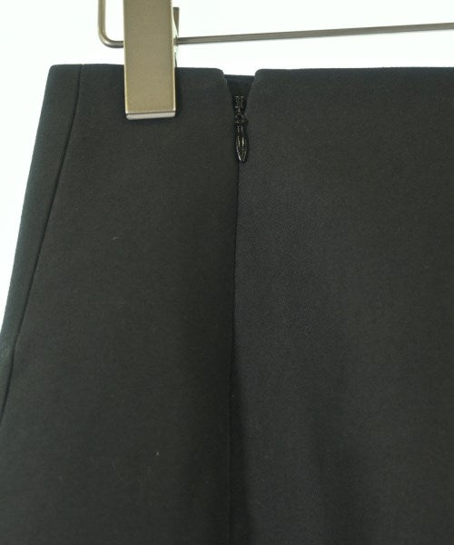 BALENCIAGA กระโปรงยาวถึงเข่า