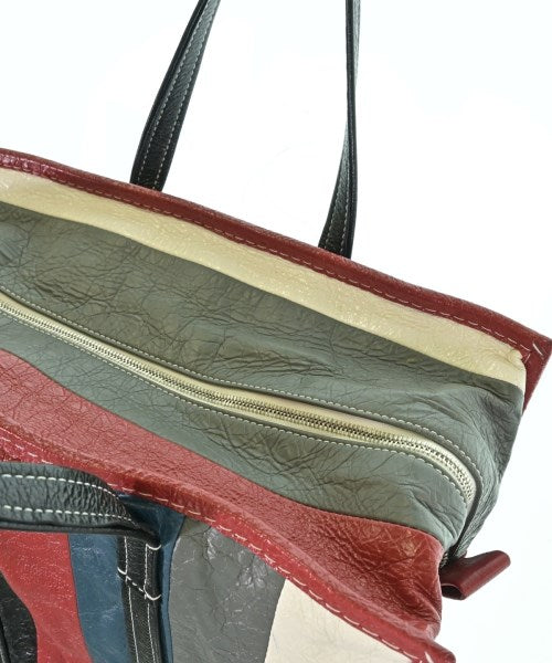 BALENCIAGA กระเป๋าถือขนาดใหญ่