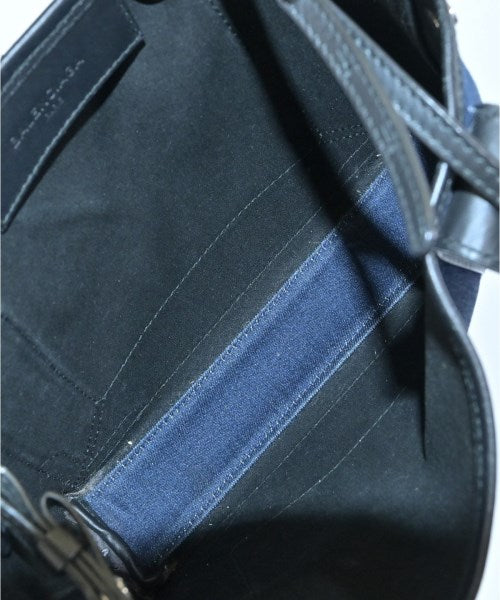 BALENCIAGA กระเป๋าสะพาย
