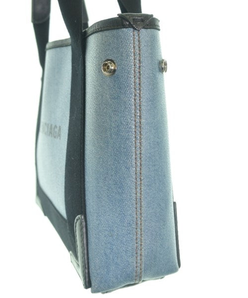 BALENCIAGA กระเป๋าถือขนาดใหญ่