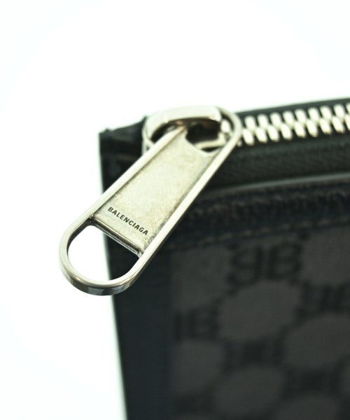 BALENCIAGA คลัตช์