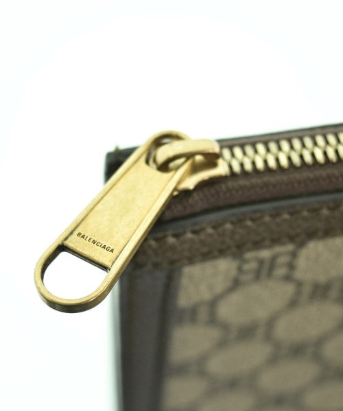 BALENCIAGA คลัตช์