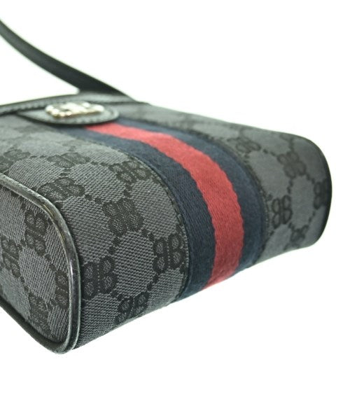 BALENCIAGA กระเป๋าสะพาย