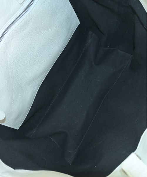 BALENCIAGA กระเป๋าถือขนาดใหญ่