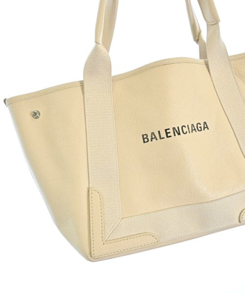 BALENCIAGA กระเป๋าถือขนาดใหญ่