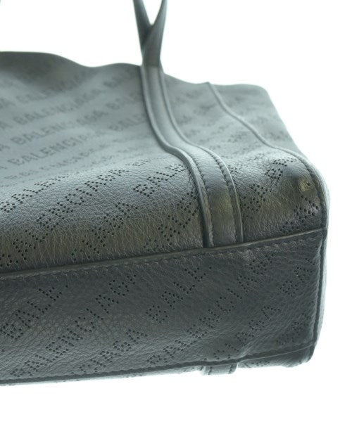 BALENCIAGA กระเป๋าสะพาย