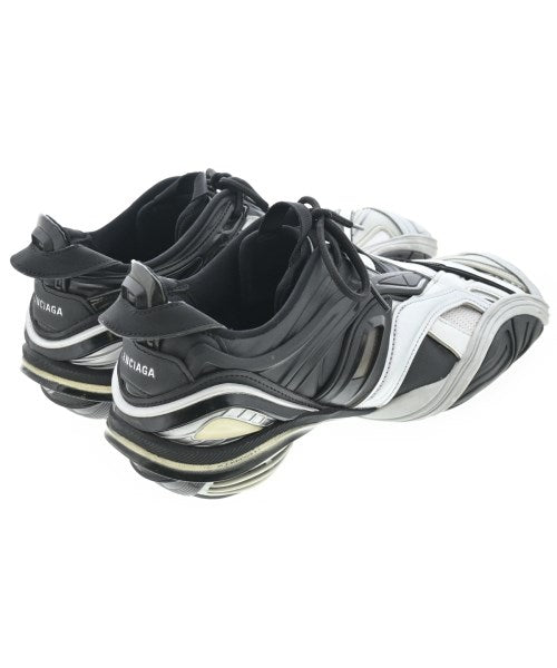 BALENCIAGA รองเท้าผ้าใบ