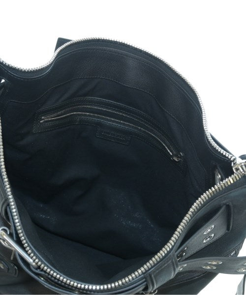 BALENCIAGA กระเป๋าสะพาย