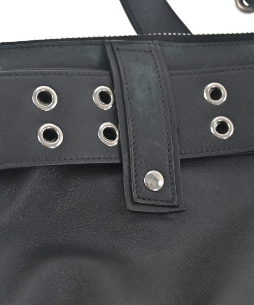BALENCIAGA กระเป๋าสะพาย