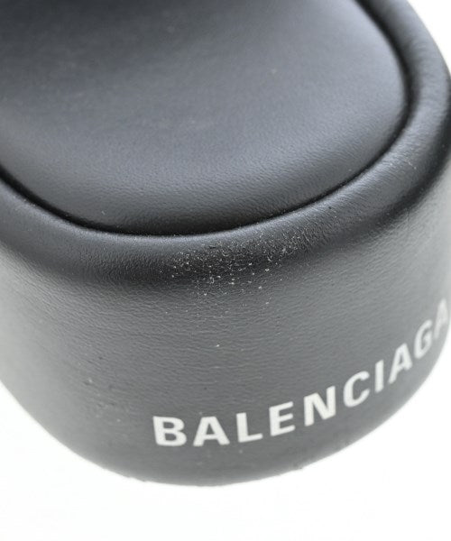 BALENCIAGA รองเท้าแตะ