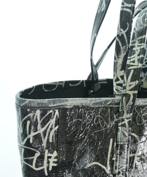 BALENCIAGA กระเป๋าสะพาย
