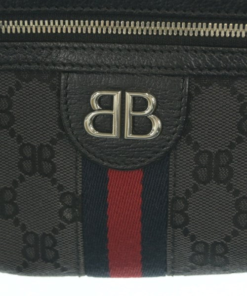 BALENCIAGA กระเป๋าสะพาย