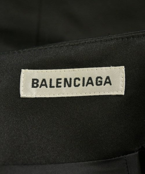 BALENCIAGA กระโปรงยาวถึงเข่า