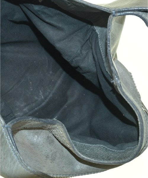 BALENCIAGA กระเป๋าสะพาย
