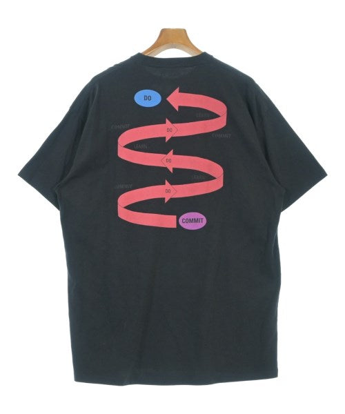 BALENCIAGA เสื้อยืด/เสื้อท็อปส์