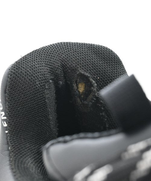 BALENCIAGA รองเท้าผ้าใบ