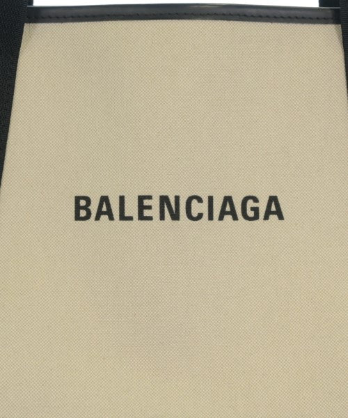 BALENCIAGA กระเป๋าถือขนาดใหญ่