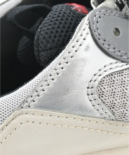 BALENCIAGA รองเท้าผ้าใบ