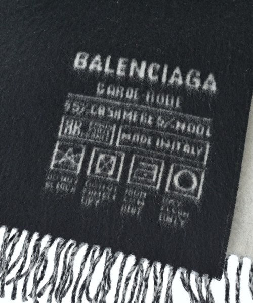 BALENCIAGA ผ้าพันคอกันหนาว