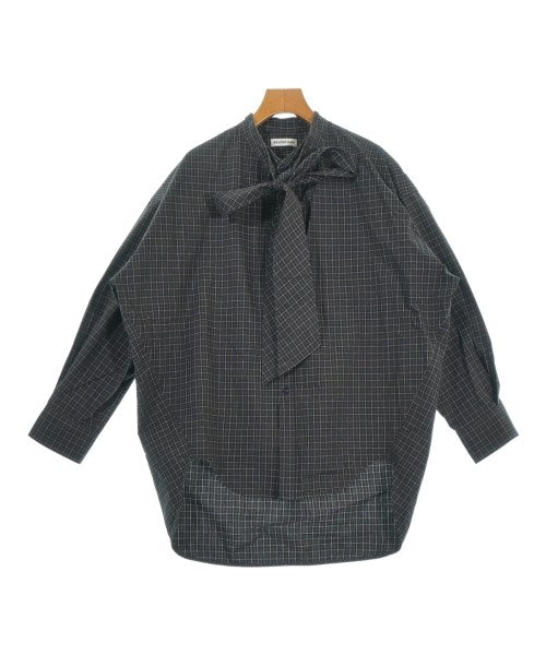 BALENCIAGA เสื้อลำลอง
