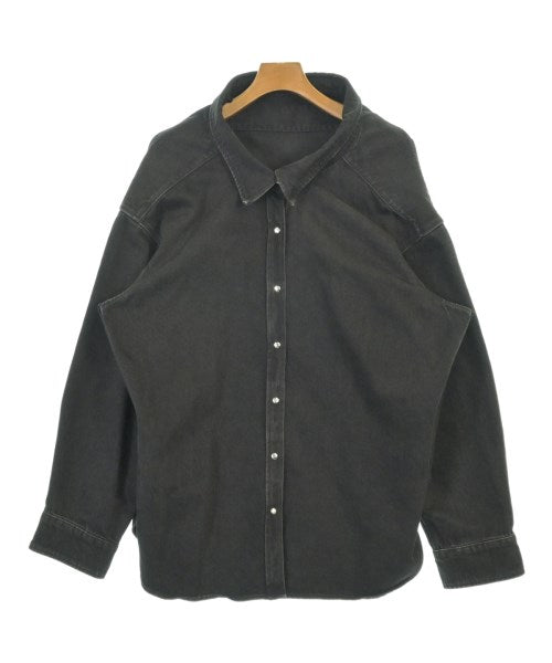BALENCIAGA เสื้อลำลอง