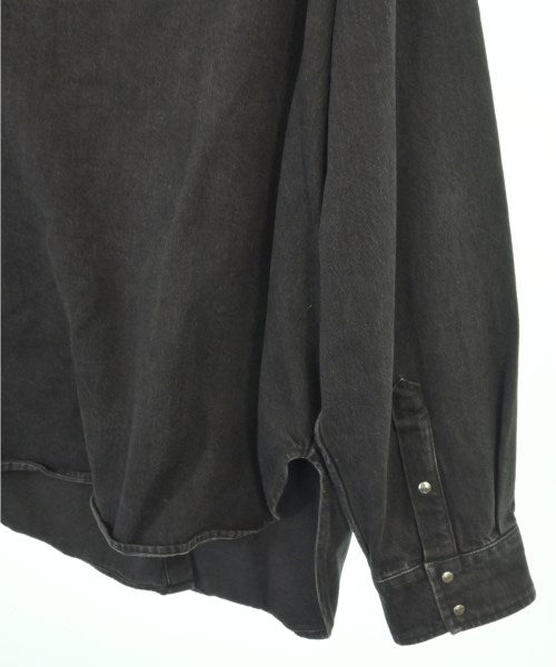 BALENCIAGA เสื้อลำลอง
