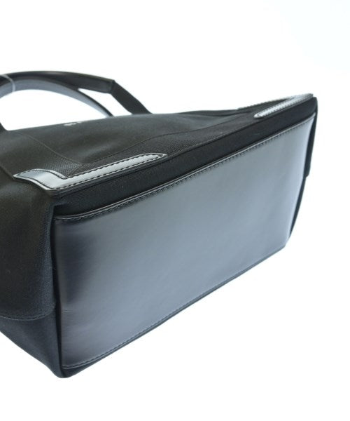 BALENCIAGA กระเป๋าถือ