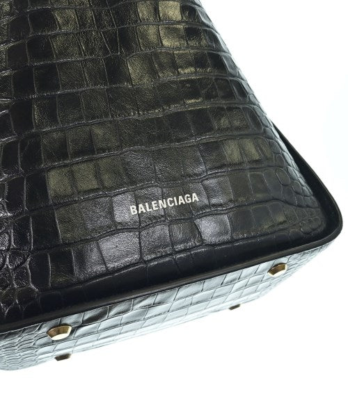 BALENCIAGA กระเป๋าสะพาย