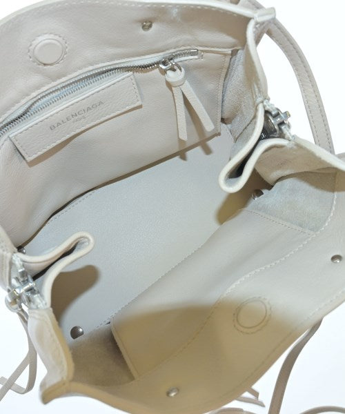BALENCIAGA กระเป๋าสะพาย