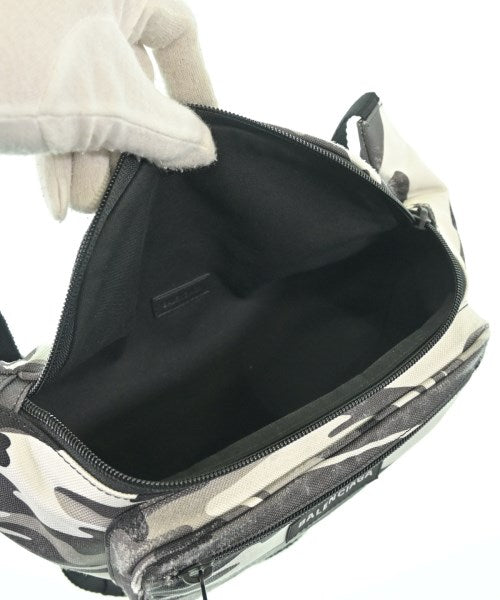 BALENCIAGA กระเป๋า อื่น
