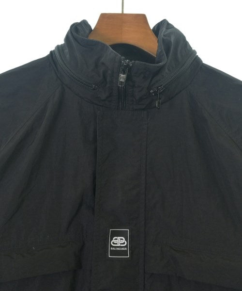 BALENCIAGA เสื้อพาร์กาภูเขา