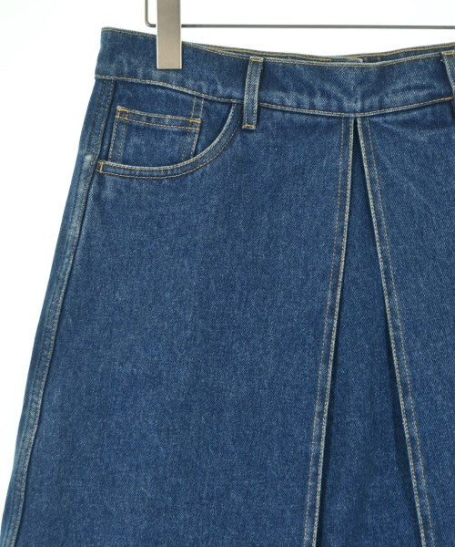 BALENCIAGA กระโปรงยาวถึงเข่า