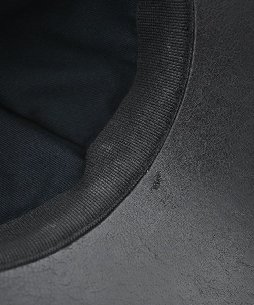 Neil Barrett หมวกแก๊ป