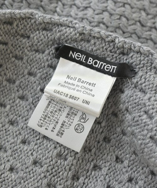 Neil Barrett ผ้าคลุมไหล่