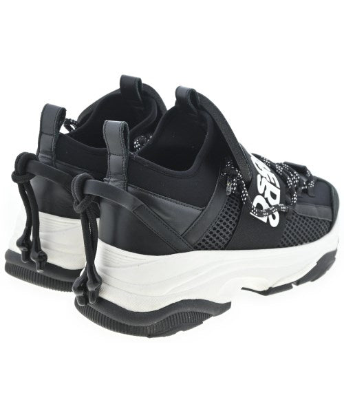 DSQUARED รองเท้าผ้าใบ