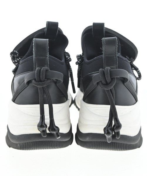 DSQUARED รองเท้าผ้าใบ