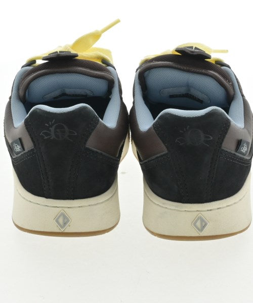 Dior Homme รองเท้าผ้าใบ