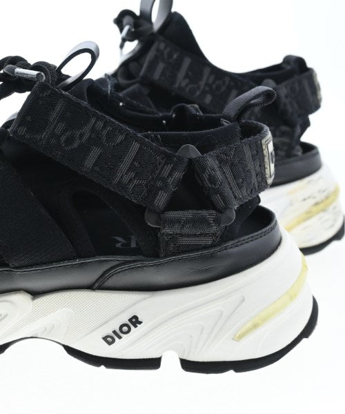 Dior Homme รองเท้าผ้าใบ