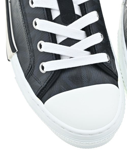 Dior Homme รองเท้าผ้าใบ