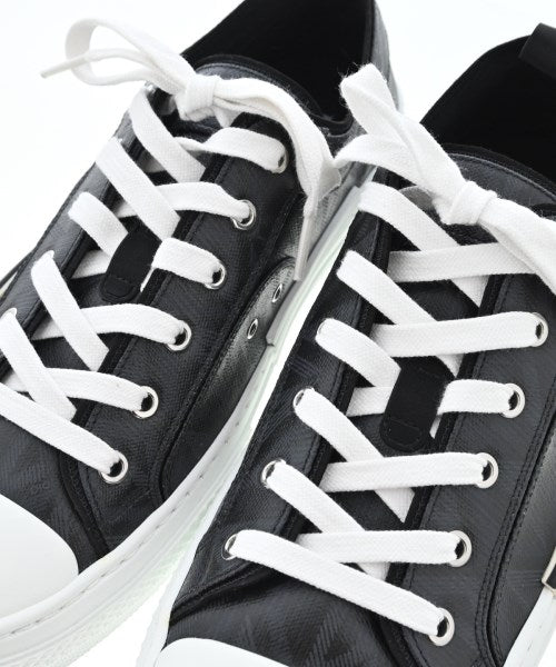 Dior Homme รองเท้าผ้าใบ
