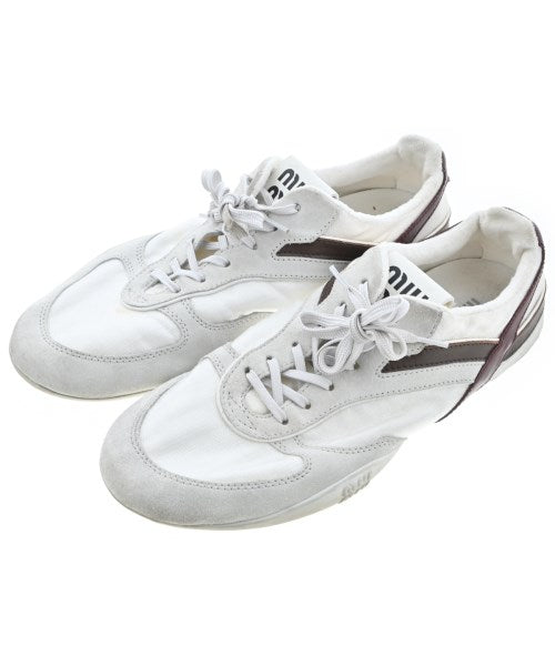 Miu Miu รองเท้าผ้าใบ