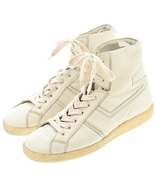 Miu Miu รองเท้าผ้าใบ