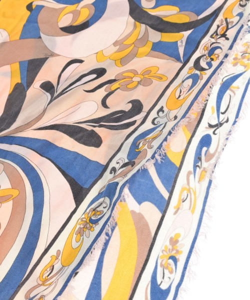 EMILIO PUCCI ผ้าพันคอกันหนาว